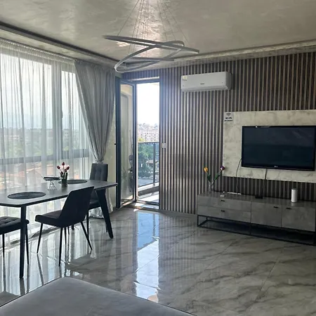 Διαμέρισμα платинум 8