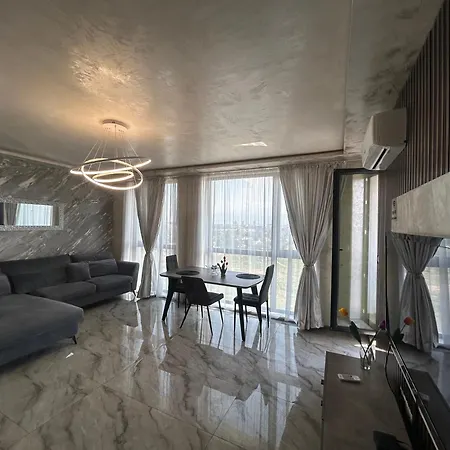 Διαμέρισμα платинум 8 *